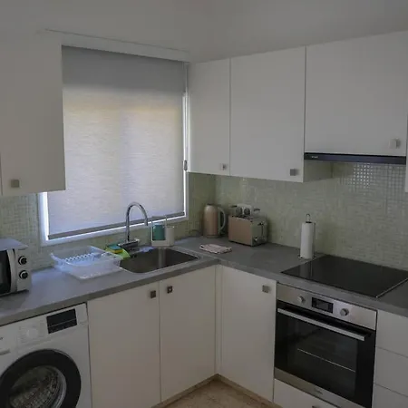 Cozy 2 Bdr Free Parking Wifi Daire