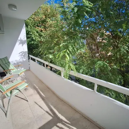 Cozy 2 Bdr Free Parking Wifi *