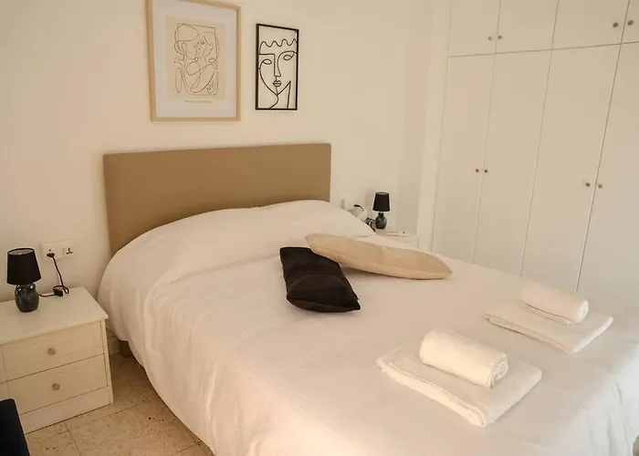 公寓 Cozy 2 Bdr Free Parking Wifi 尼科西亚