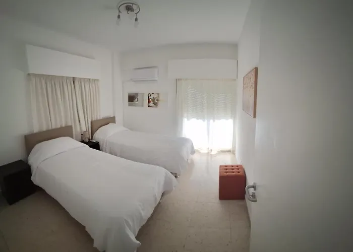 Cozy 2 Bdr Free Parking Wifi 公寓 尼科西亚