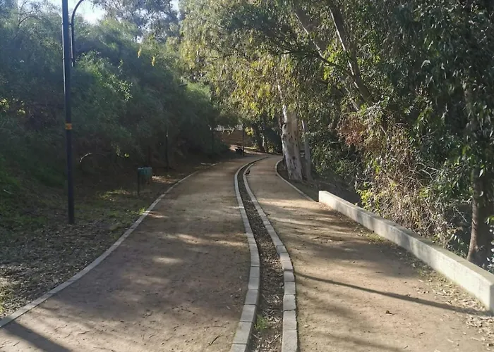 Cozy 2 Bdr Free Parking Wifi 公寓 尼科西亚