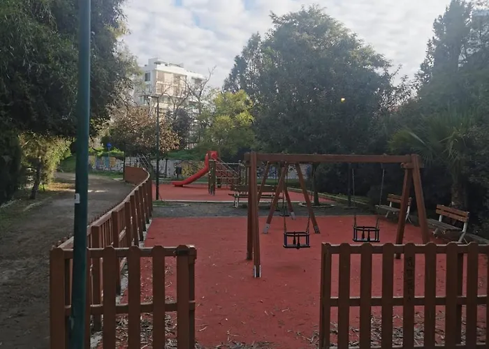 Cozy 2 Bdr Free Parking Wifi شقة